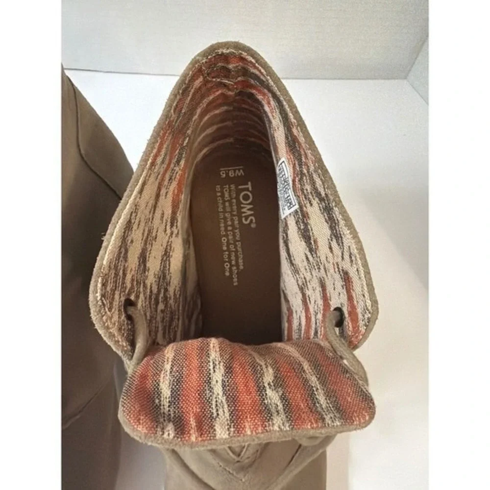 TOMS Desert Wedge Taupe Suede Lace Up Ankle Booties Womens 9.5 741115